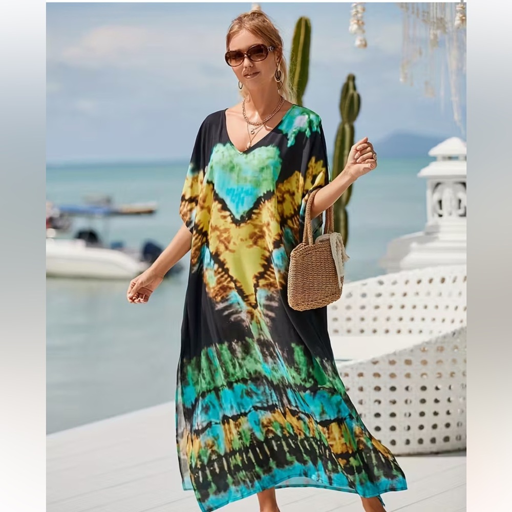 FREE SIZE Vibrant Tie-Dye Heart Maxi Dress